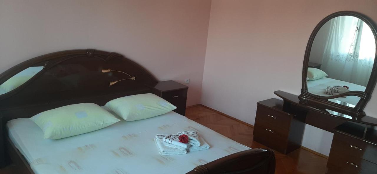 Apartment Vana Trogir Exterior foto