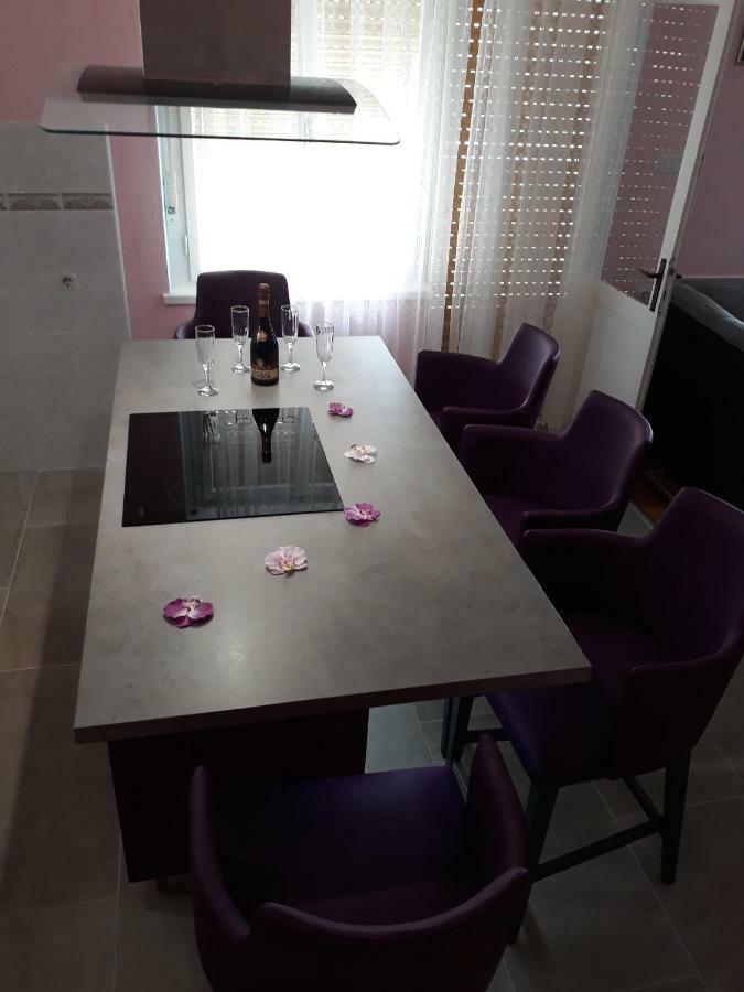 Apartment Vana Trogir Exterior foto